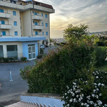 Apartment Perla Del Sud *